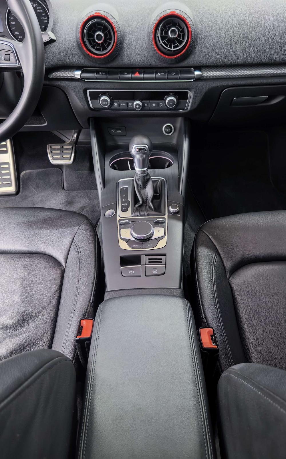 Audi A3 Модель 2020 года Sportback 35 TFSI Fashion тип Country VI – фото 5