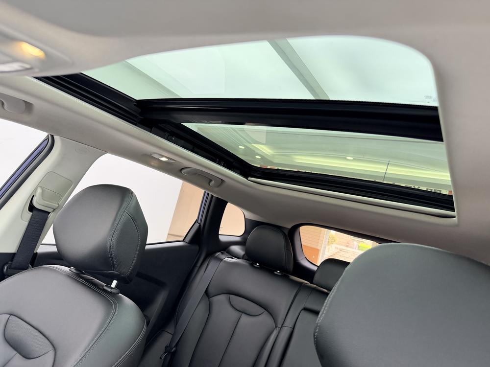 Renault Koleos 2016 2.0L FWD Luxury – фото 18