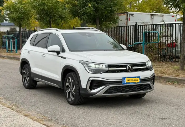 Volkswagen Tharu 2024 Model 300TSI 2WD Full Moon Edition