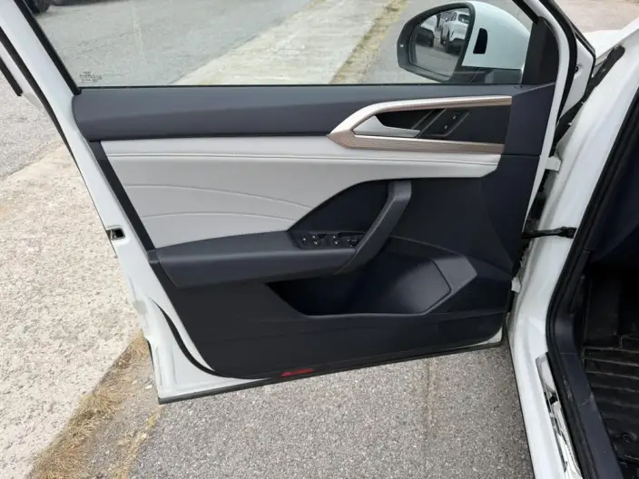 Volkswagen Tharu 2024 Model 300TSI 2WD Full Moon Edition – фото 8