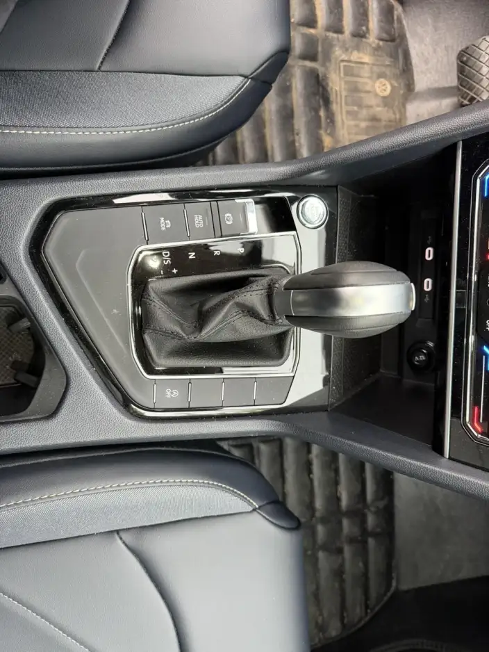 Volkswagen Tharu 2024 Model 300TSI 2WD Full Moon Edition – фото 9