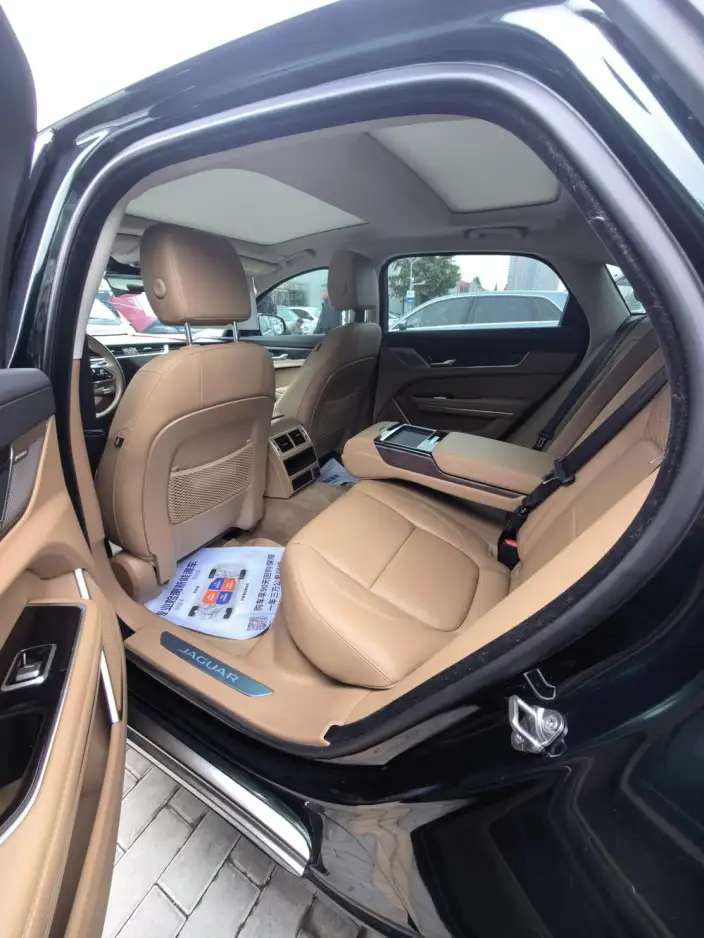 Jaguar XFL 2024 Model 2.0T P250 2WD Exclusive Deluxe Edition – фото 7
