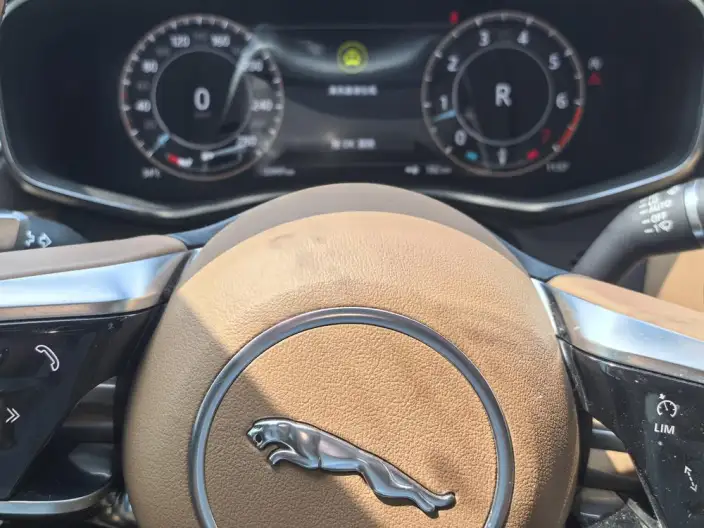 Jaguar XFL 2024 Model 2.0T P250 2WD Exclusive Deluxe Edition – фото 10