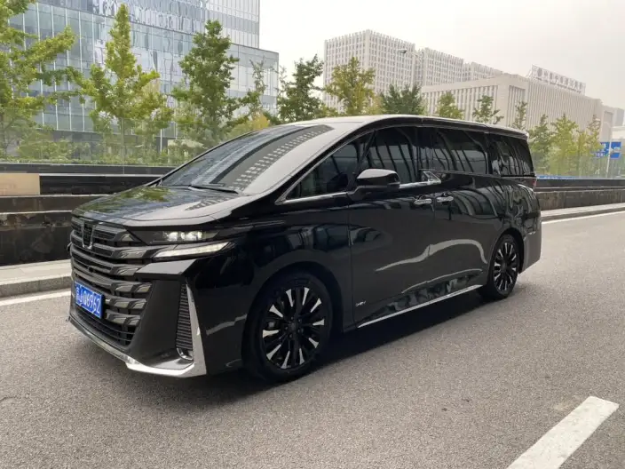 Vellfire 2023 Model Toyota Crown 2.5L Intelligent Hybrid 4WD Supreme Edition