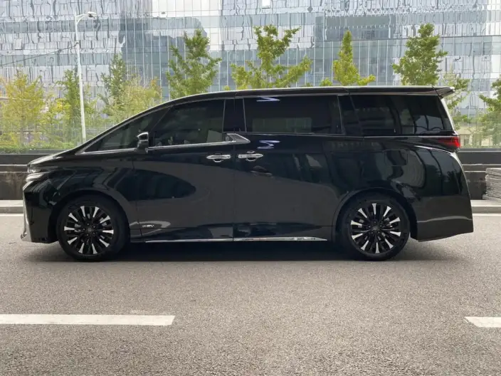 Vellfire 2023 Model Toyota Crown 2.5L Intelligent Hybrid 4WD Supreme Edition