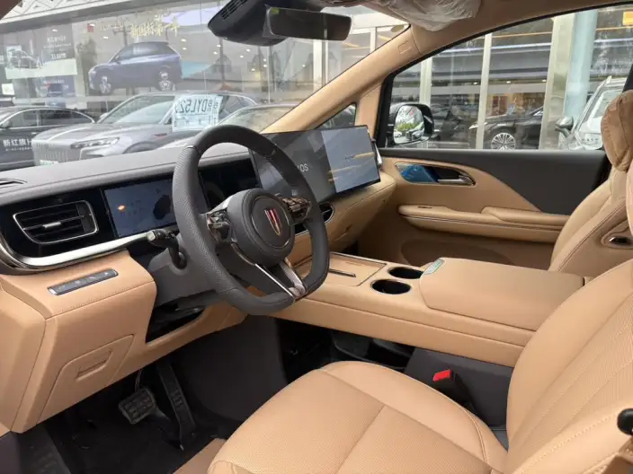 HONGQI HQ9 PHEV 2026 Model 4WD Deluxe Edition – фото 7