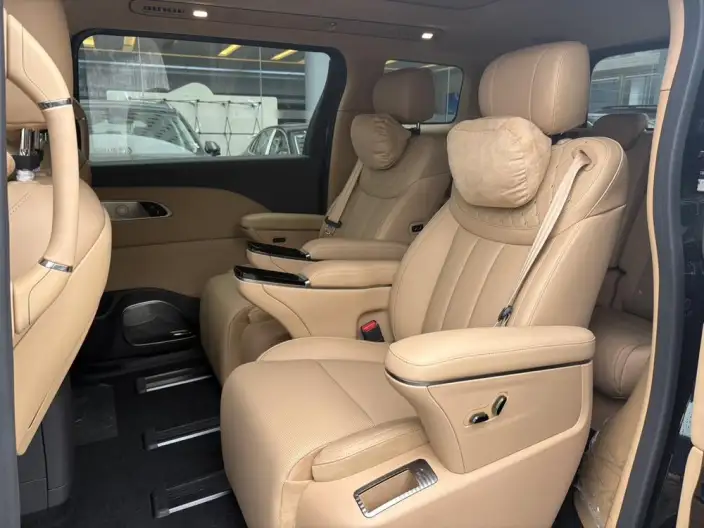HONGQI HQ9 PHEV 2026 Model 4WD Deluxe Edition – фото 8
