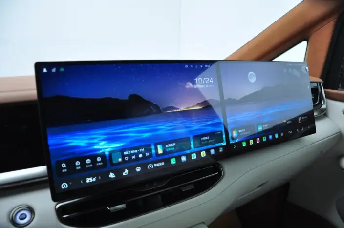 HONGQI HQ9 PHEV 2026 Model 4WD Deluxe Edition – фото 8
