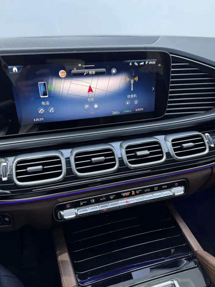 Mercedes-Benz GLS 2025 Model GLS 450 4MATIC Dynamic Model – фото 9