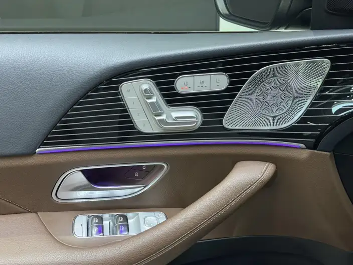 Mercedes-Benz GLS 2025 Model GLS 450 4MATIC Dynamic Model – фото 10