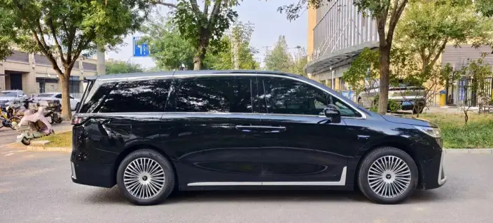 VOYAH Dreamer PHEV 2026 Model Champion Edition – фото 7