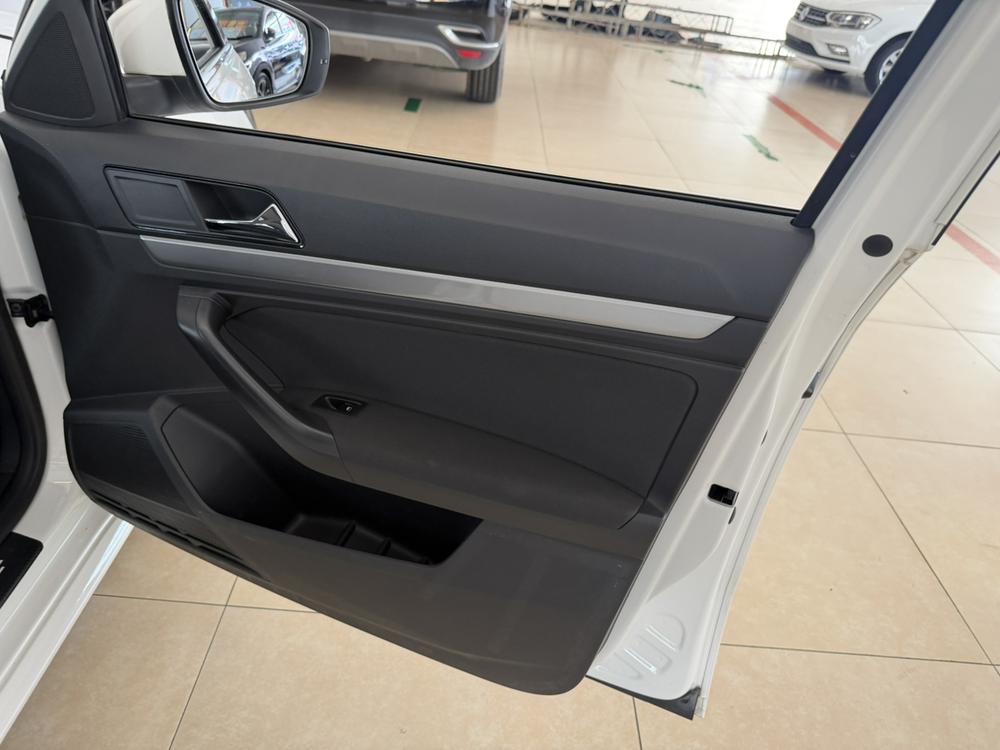 Volkswagen Lavida 2021 1.5L Automatic Style Edition – фото 23