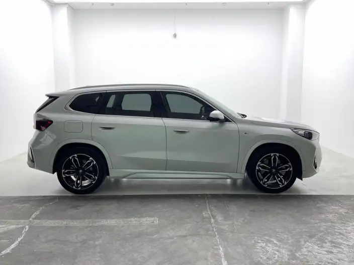 BMW iX 1 2023 Model xDrive30L M Sports Set – фото 8
