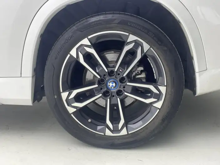 BMW iX 1 2023 Model xDrive30L M Sports Set – фото 9