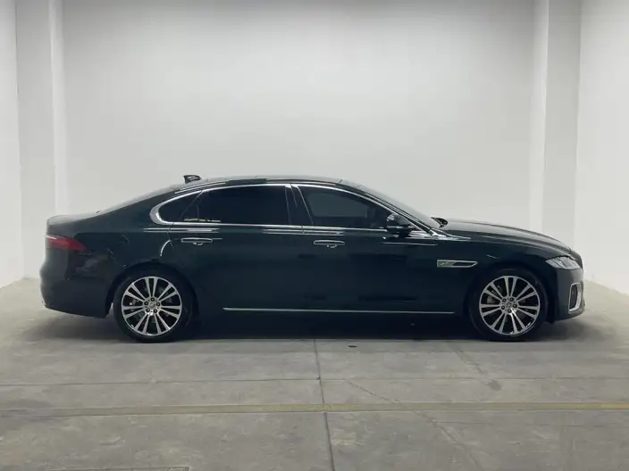 Jaguar XFL 2021 Model 2.0T P250 2WD Exclusive Deluxe Edition – фото 8