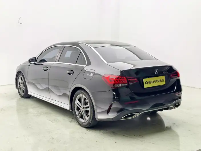 Mercedes-Benz A-class 2022 Model Facelift A 180 L Sports sedan – фото 5