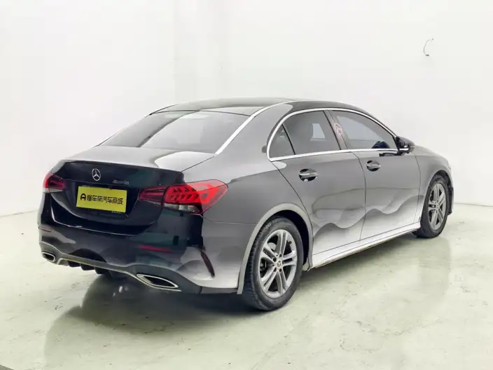 Mercedes-Benz A-class 2022 Model Facelift A 180 L Sports sedan – фото 7