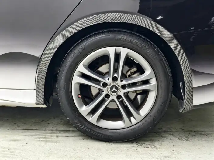 Mercedes-Benz A-class 2022 Model Facelift A 180 L Sports sedan – фото 9