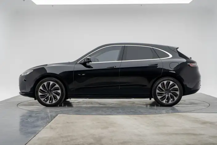 Aito M5 2022 Model Extended Range 4WD Flagship Edition