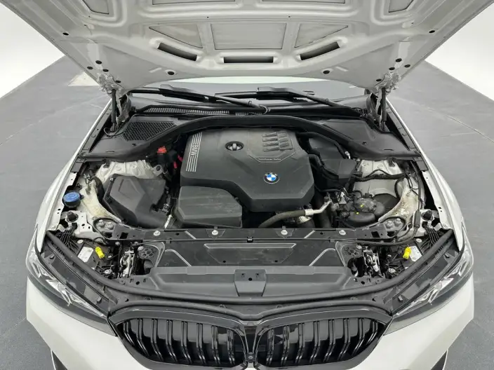 BMW 3 Series 2023 Model 325i M Sports Night Set – фото 10