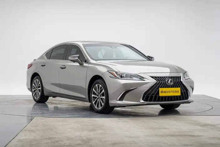 Lexus ES 2024 Model 200 Premium