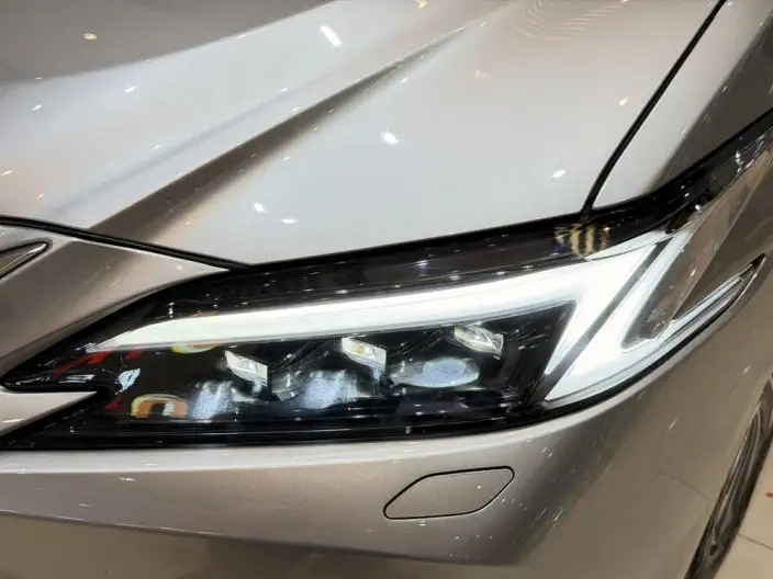 Lexus ES 2025 Model 200 Premium – фото 7