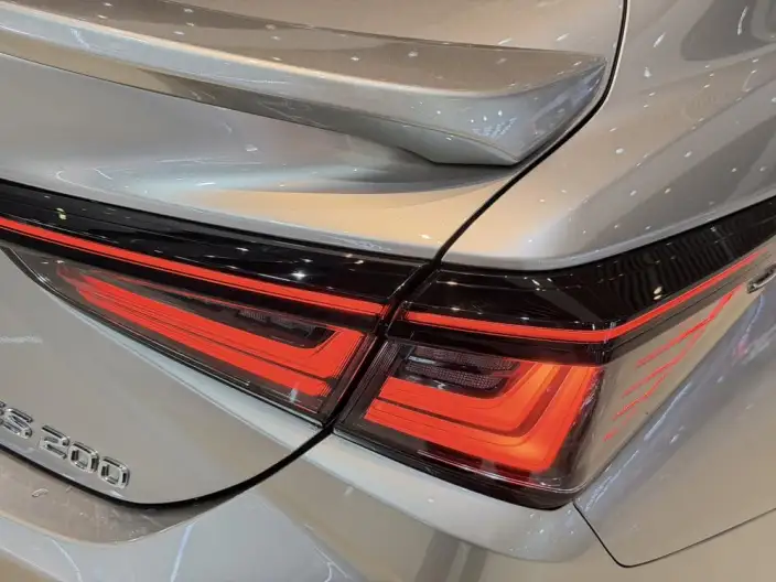 Lexus ES 2025 Model 200 Premium – фото 8
