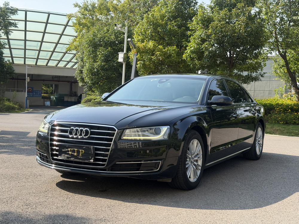 Audi A8 2014 модификация A8L 45 TFSI quattro Comfort – фото 1