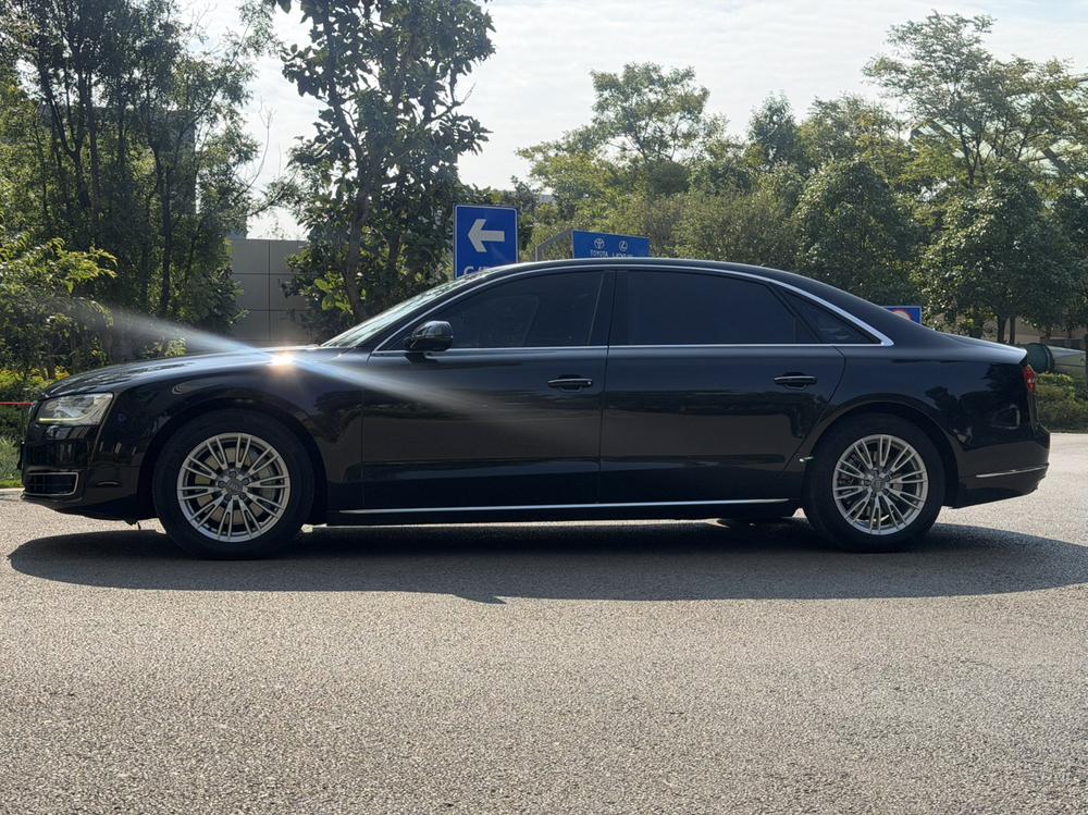 Audi A8 2014 модификация A8L 45 TFSI quattro Comfort – фото 4
