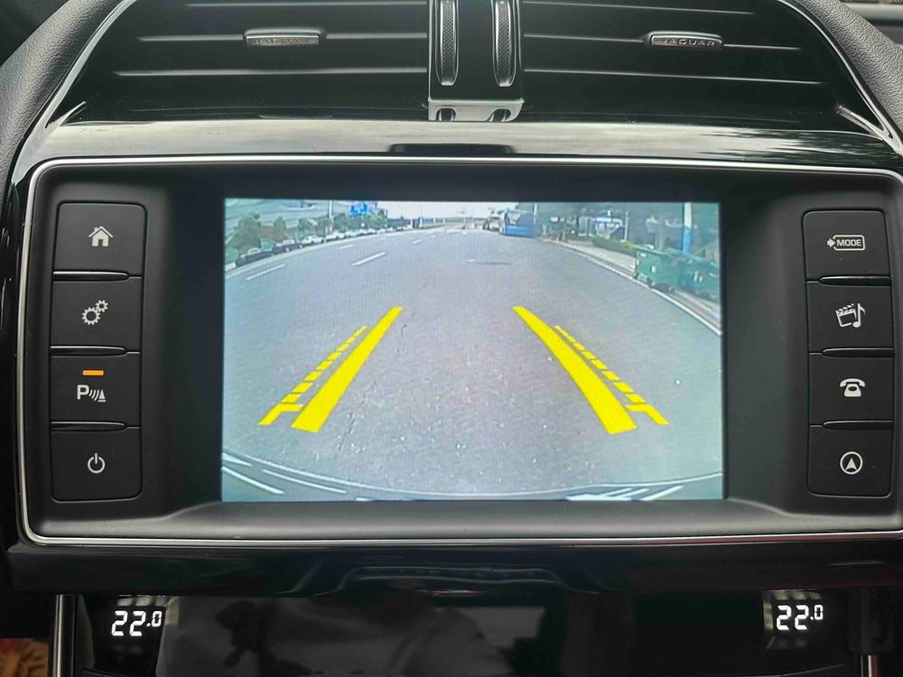 Jaguar XE 2015 модификация 2.0T 240PS R-Sport – фото 9