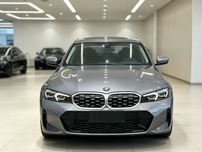 BMW 3 Series 2023 Model 325Li M Sports Set