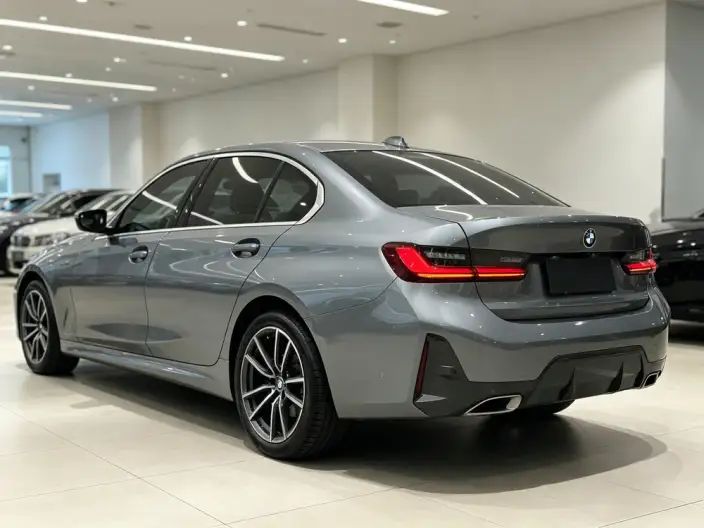 BMW 3 Series 2023 Model 325Li M Sports Set