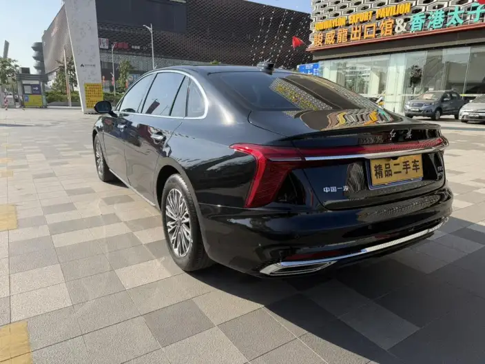 Hongqi H5 2024 Model 2.0T Automatic Smart Flag Enjoy Edition