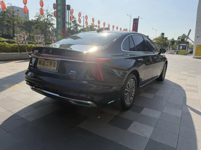 Hongqi H5 2024 Model 2.0T Automatic Smart Flag Enjoy Edition – фото 6