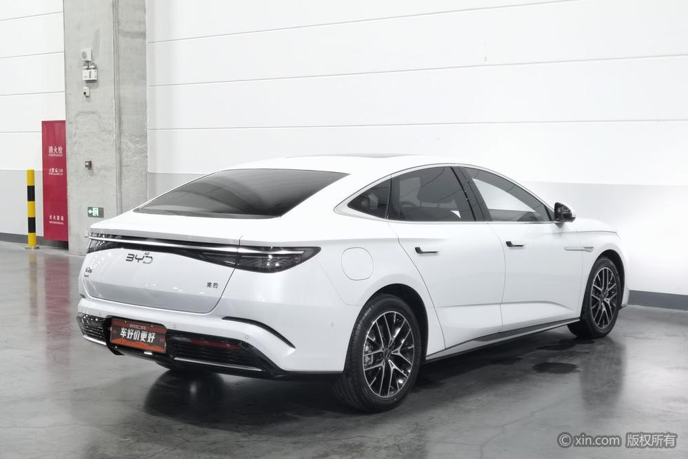 BYD Seal DM Раздел 2023 DM-i 1.5T 121KM Flagship – фото 4