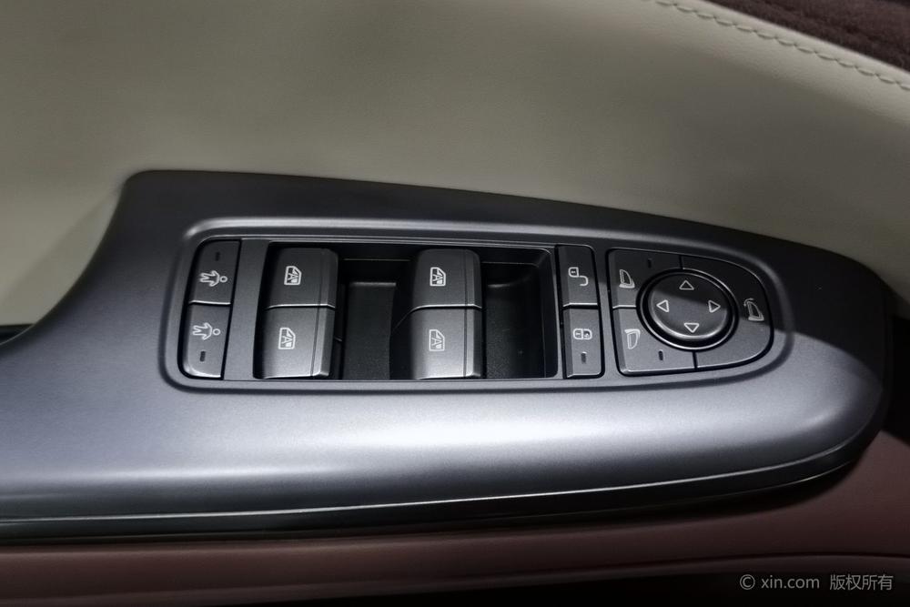BYD Seal DM Раздел 2023 DM-i 1.5T 121KM Flagship – фото 23