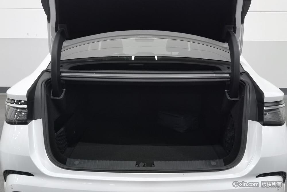 BYD Seal DM Раздел 2023 DM-i 1.5T 121KM Flagship – фото 24