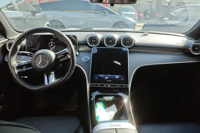 Mercedes-Benz C-Class 2023 Model C 260 L Sports Edition – фото 7