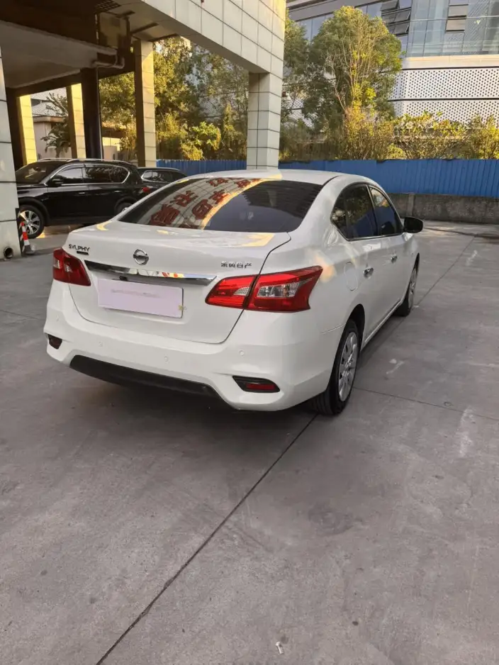 Nissan Sylphy 2021 Model Classic 1.6 XE CVT Comfort Edition – фото 6