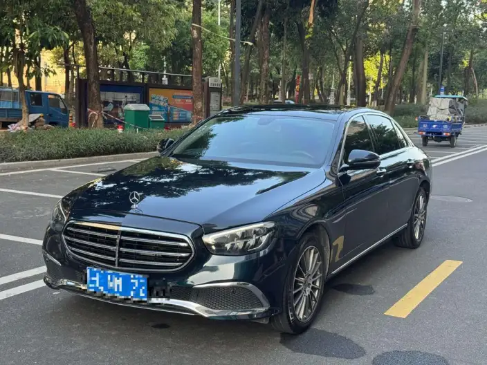 Mercedes-Benz E-Class 2022 Model E 260 L sedan – фото 1