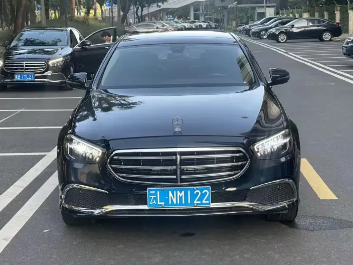 Mercedes-Benz E-Class 2022 Model E 260 L sedan – фото 2