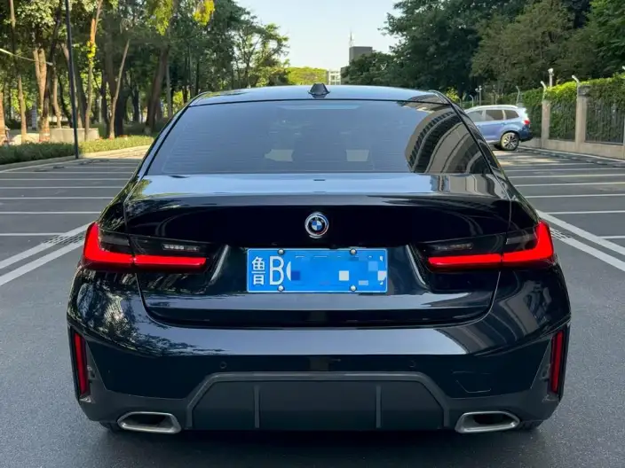 BMW 3 Series 2023 Model 325Li M Sports Set – фото 4