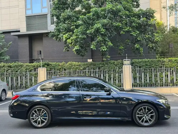 BMW 3 Series 2023 Model 325Li M Sports Set – фото 5