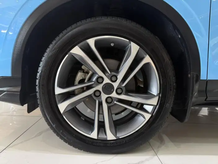 Geely Binyue 2021 Model 240T DCT Diamond Edition – фото 7