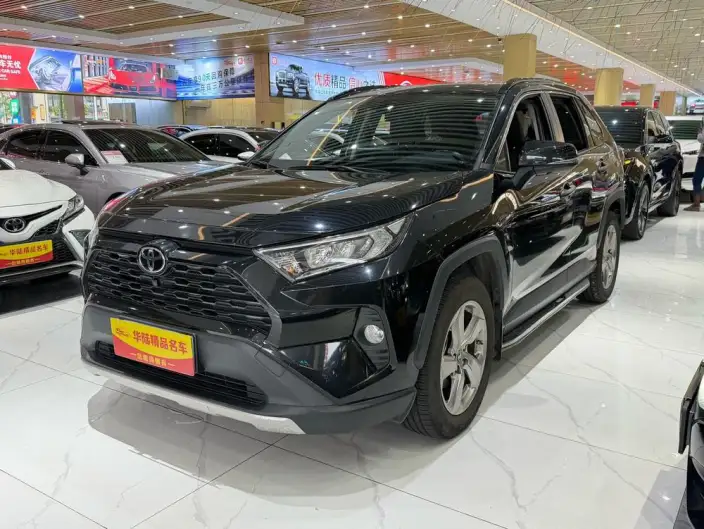 Toyota RAV4 2022 Model 2.0L CVT 2WD Fashion edition – фото 1