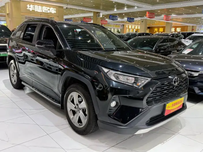 Toyota RAV4 2022 Model 2.0L CVT 2WD Fashion edition – фото 3