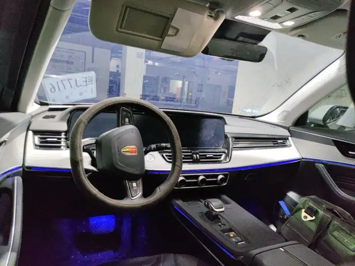 Hongqi HS5 2025 Model 2.0T Flag Xiang Pro Edition – фото 6