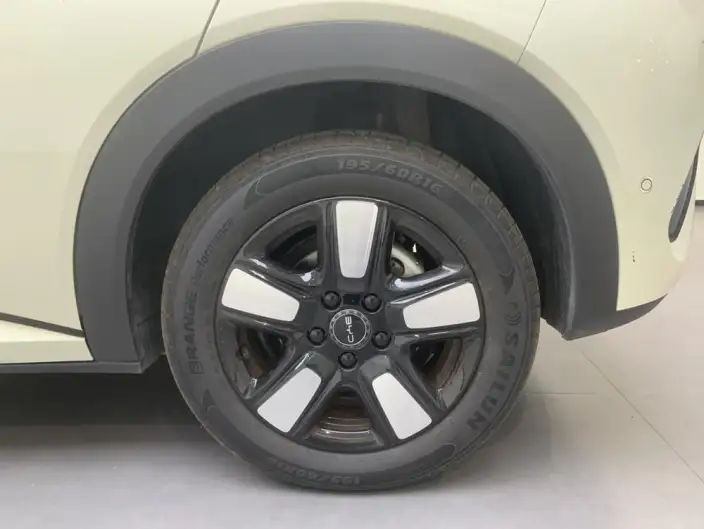 BYD Dolphin 2025 Model Smart Driving Edition 410KM Fashion Edition – фото 6