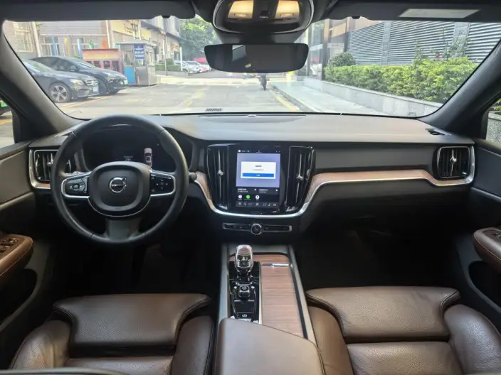 Volvo S60 2024 Model B4 Smart Range Deluxe Edition – фото 10