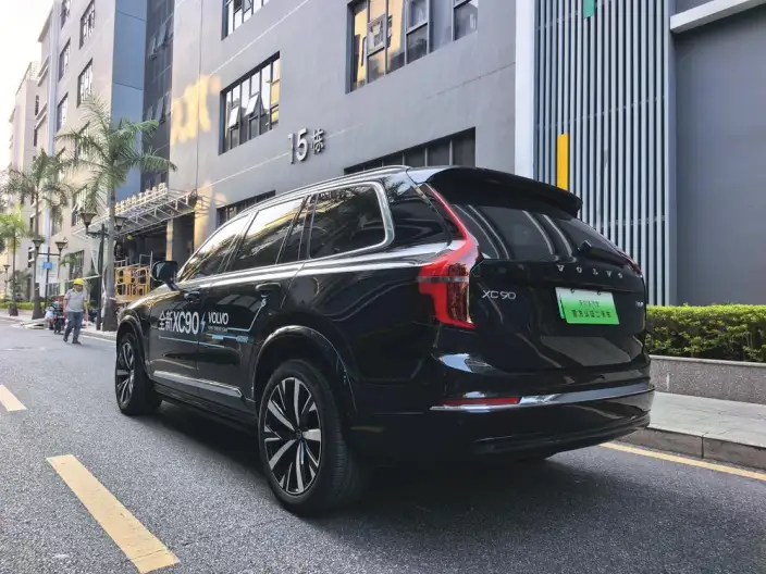 Volvo XC90 PHEV 2025 Model Facelift E Drive Hybrid T8 Long Battery Life Pro Smart Prestige Deluxe Edition 7 seat – фото 5